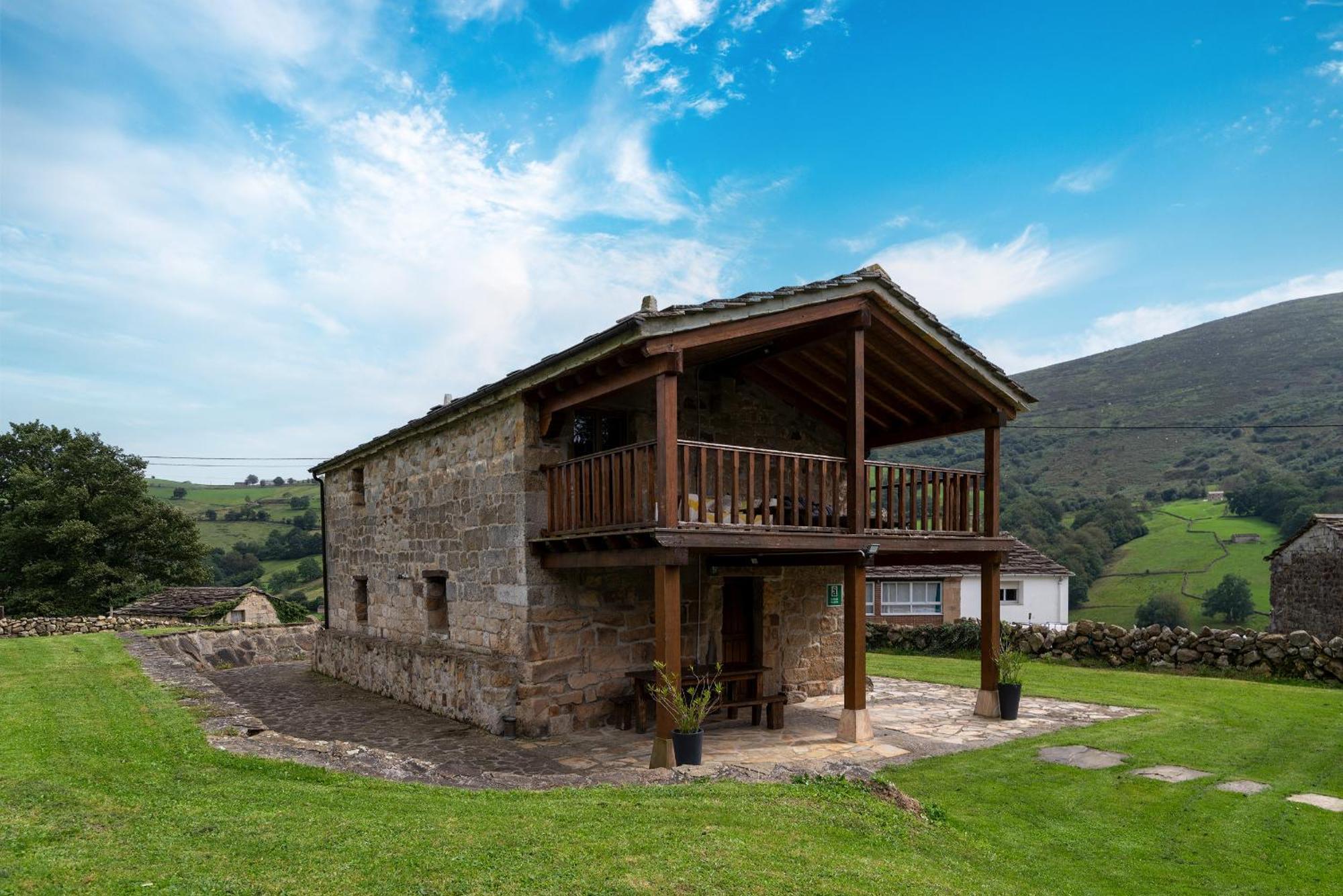Cabana Pasiega Las Suertes San Pedro Del Romeral Exterior foto